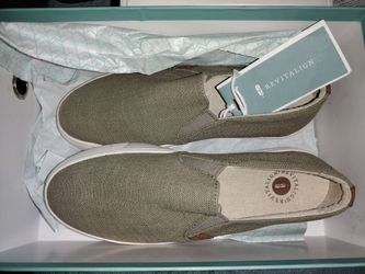 Revitalign women's shoes size 8.5