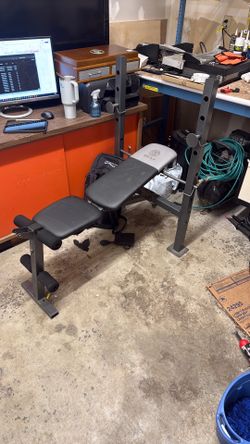 Golds gym cream 6.1 bench press.