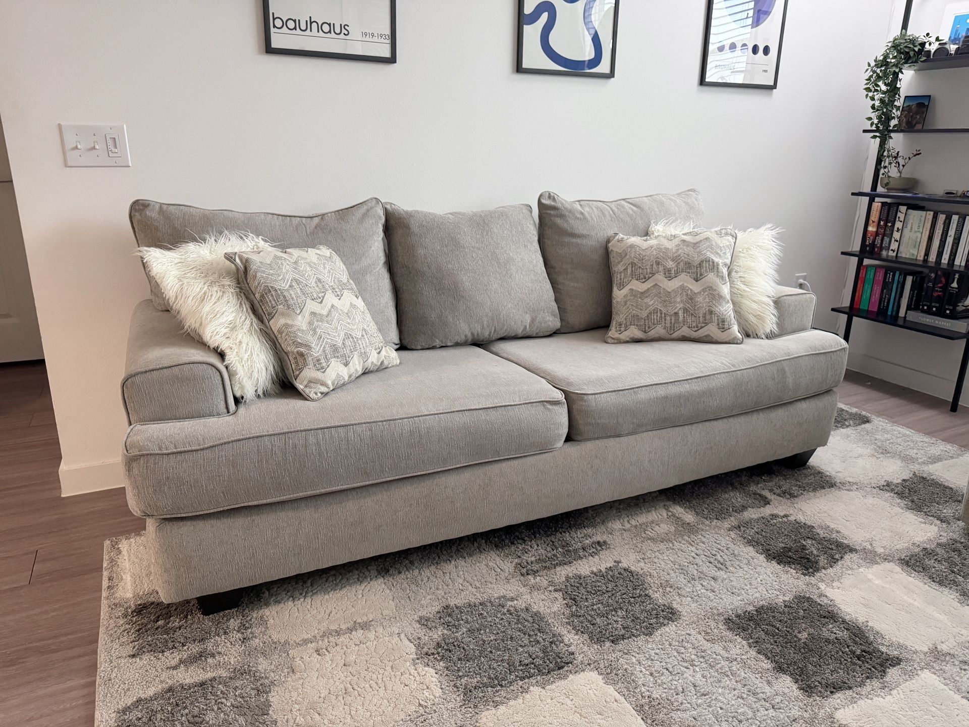 Used Couch | Gray Queen Gel Foam Sleeper