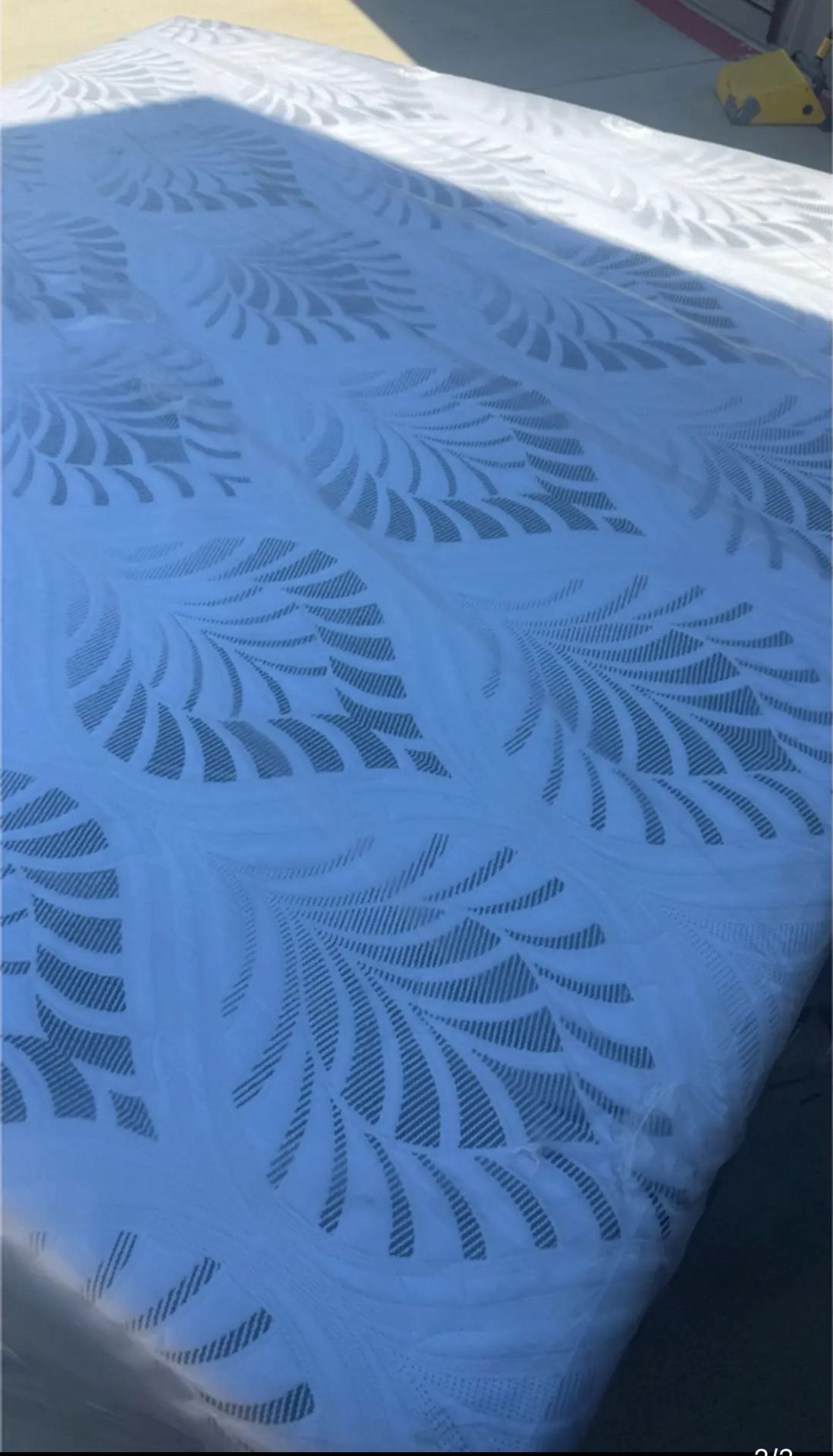 🔥KING SIZE | Medium Novaform 14" Serafina Perfect Temp Gel Memory Foam Mattress (Open Box Never Used)