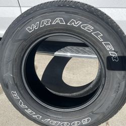 Goodyear Wrangler 275/65 R 18.   