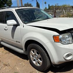 2008-2012 FORD ESCAPE HYBRID FOR PARTS! 