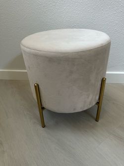 Round Suede Vanity Stool, Still New Only Used 1x for Staging
