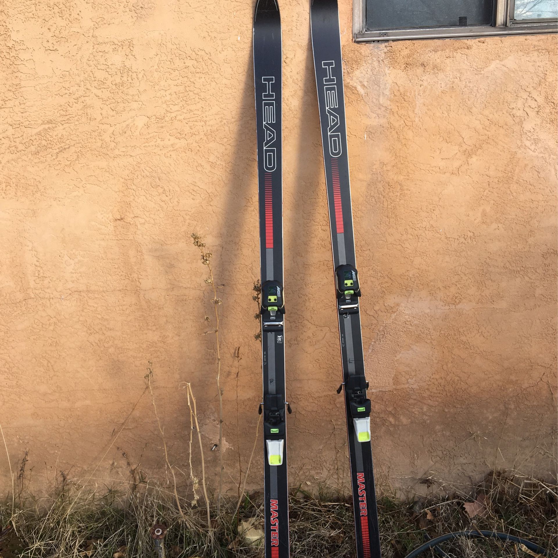 Head Master Mens Ski’s With Marker Bindings