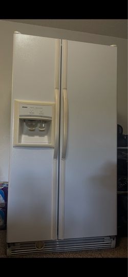 FREE Refrigerator – Pickup Only / Best Offer
