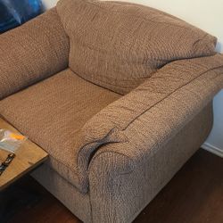 Love Seat (Couch)