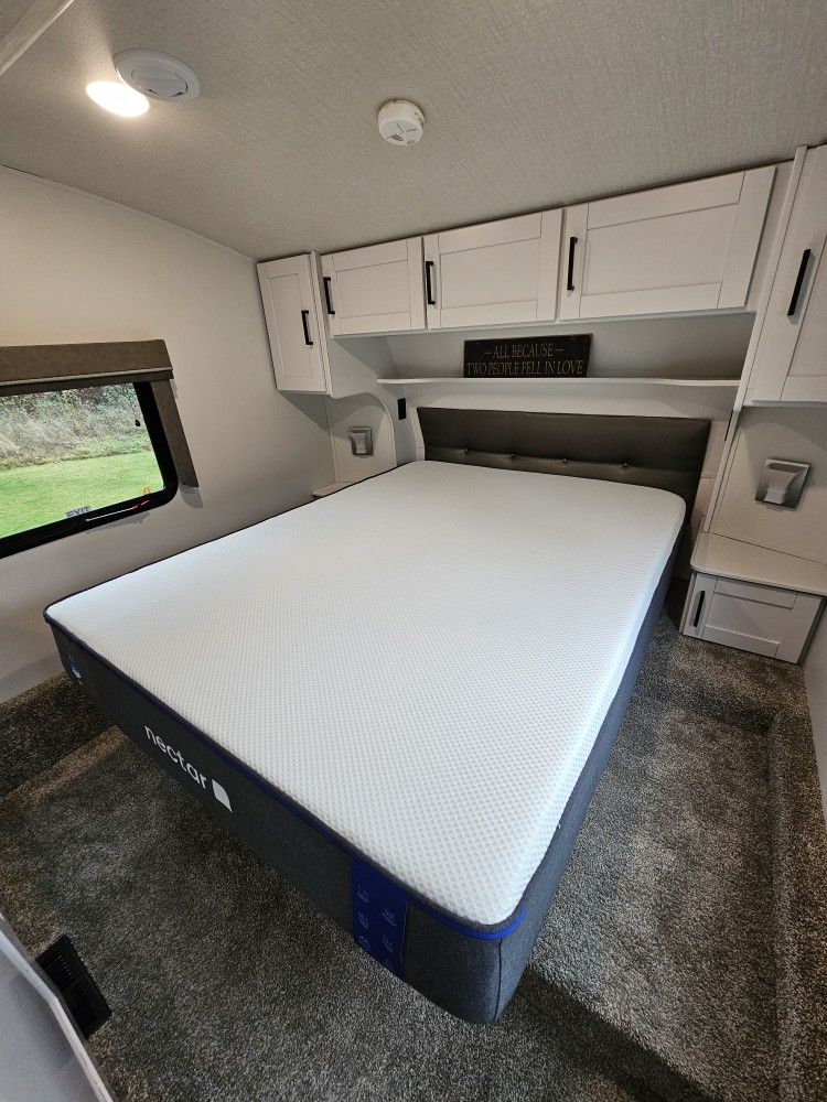 Nectar Classic Queen Mattress