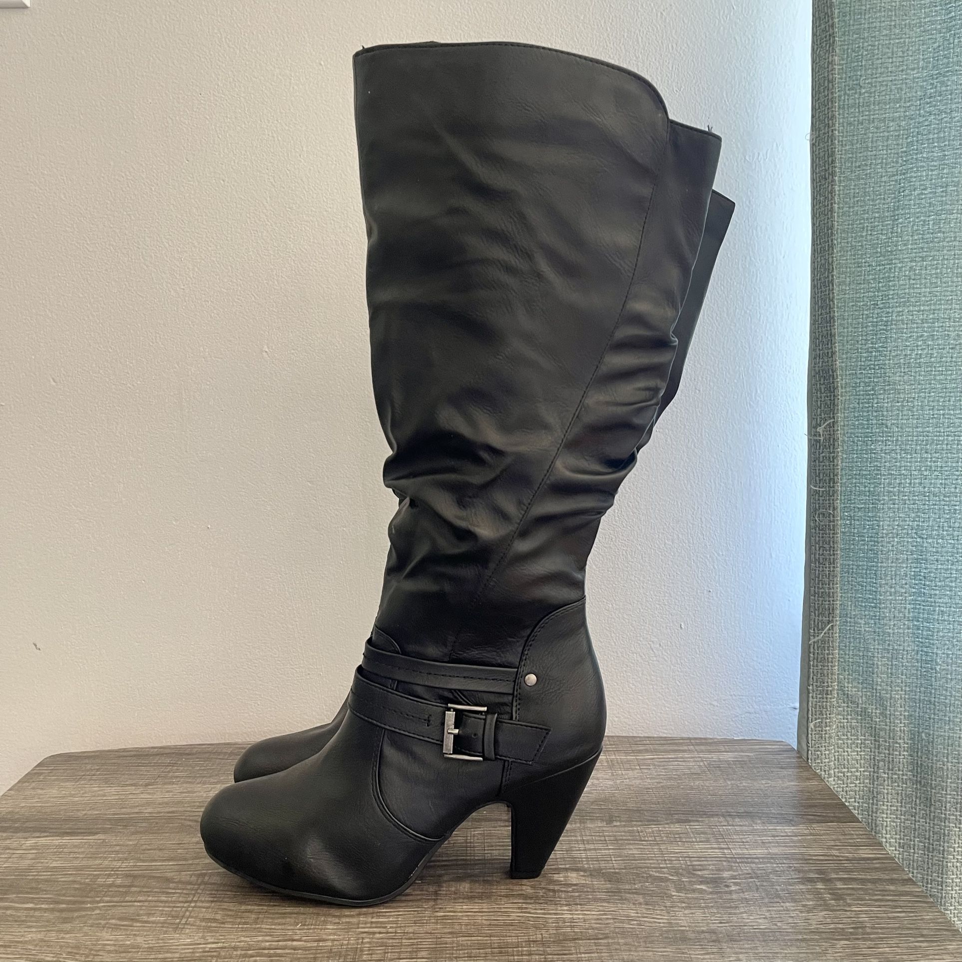 Jessica Cline Women’s Black High Heel Boots with Buckles on the Side Size 9