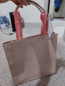 Micahel Kors Bag