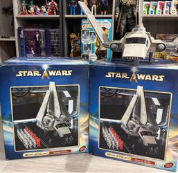 2002 Saga FAO Shwartz Star Wars Return Of The Jedi Imperial Shuttle.