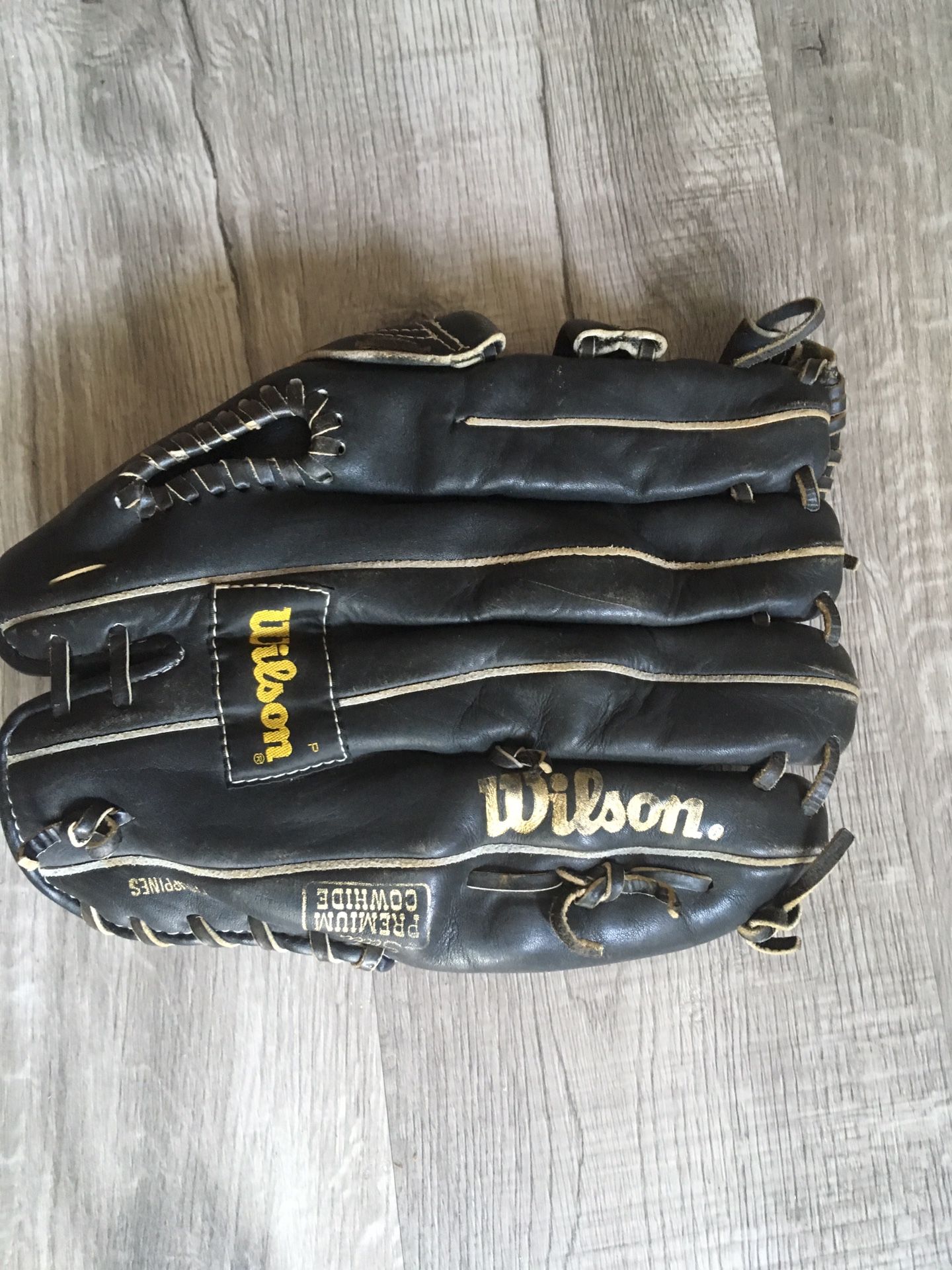 Wilson leather 12.5 glove