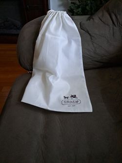 COACH WHITE DUST BAG 19.50" H x 23.50" W **MUST PICK UP 281 N & 1604
