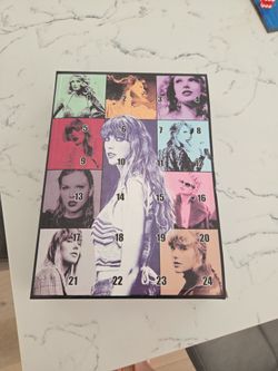 BRAND NEW Taylor Swift Xmas countdown Calendar see description