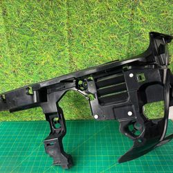 16-19 MINI COOPER CLUBMAN F54 REAR BUMPER RIGHT SIDE SUPPORT BRACKET OEM