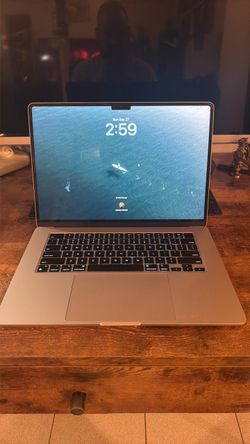 MacBook Air - 15” M2 2023