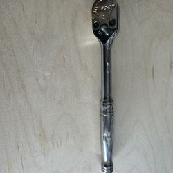 SNAP On. 1/2” Drive Ratchet