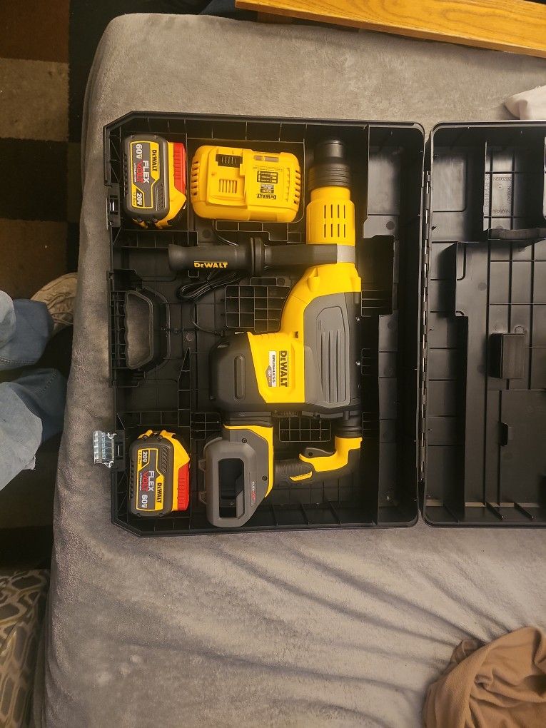 Dewalt Cordless Chipping Hammer