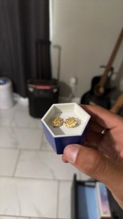 Nugget earrings 10k