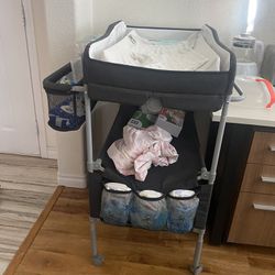 Changing Table - Collapsible 
