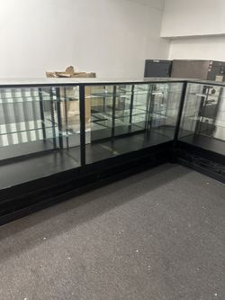 5 Brand New Showcases And Two Safe
