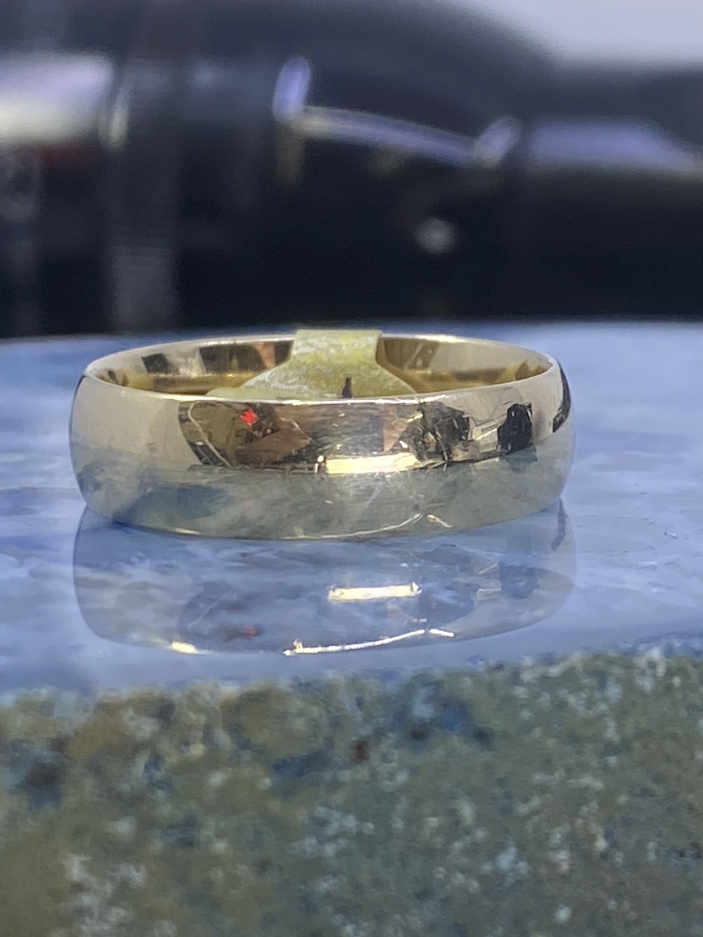 $1000 Yellow Gold Band Ring 