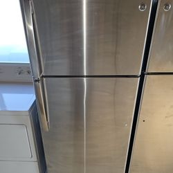 GE Fridge 