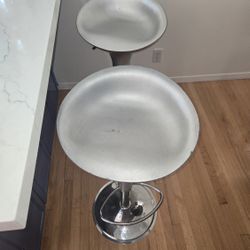Retro bar stools