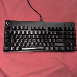 LOGITECH G PRO KEYBOARD