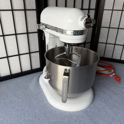 KitchenAid KSM8990WH 8-Quart Commercial Bowl-Lift Stand Mixer - Brand New! White NSF Certified