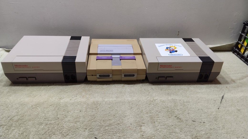 Vintage Nintendo NES, and Super Nintendo SNES, Advantage Controller, some accessories and games, UNTESTED 