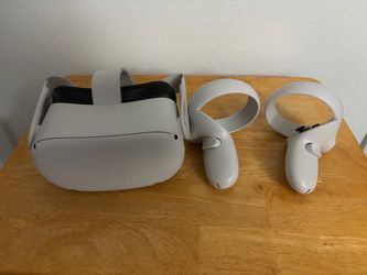 Quest 2 VR Headset 128GB + Controllers