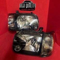 Toyota Tundra  2005. 2006 Headlights. 