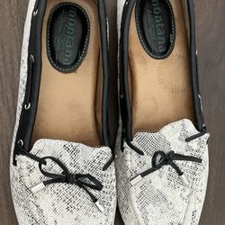 Montana Artisan Crafted Womens Loafers Snake Skin Design Leather Size 8.5