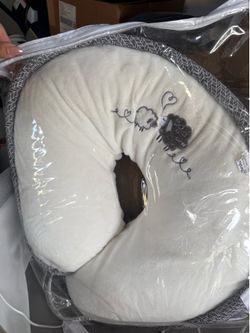 NURSING PILLOW