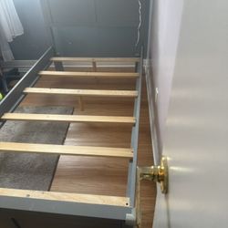 Twin Bed & Box Spring 