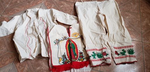 Juan diego outfit size 8