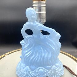 Vintage LE Smith Glass Southern Belle Boudoir Lamp 6” 