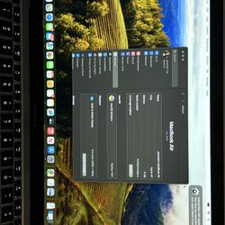 M1 2020 Apple MacBook 13"
