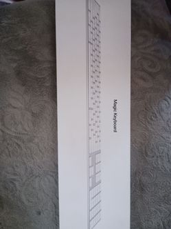 Apple Magic Keyboard in Box