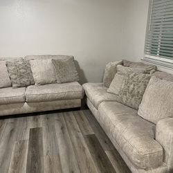 Beige Couches With Couch Pillows 