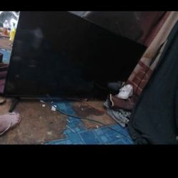 55 In Onn Roku TV 