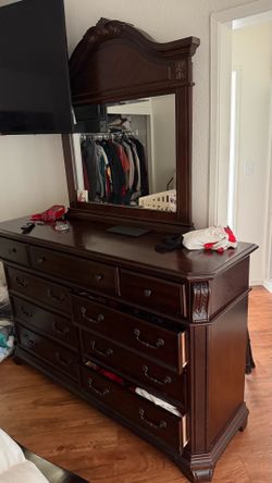 Queen size bed frame set