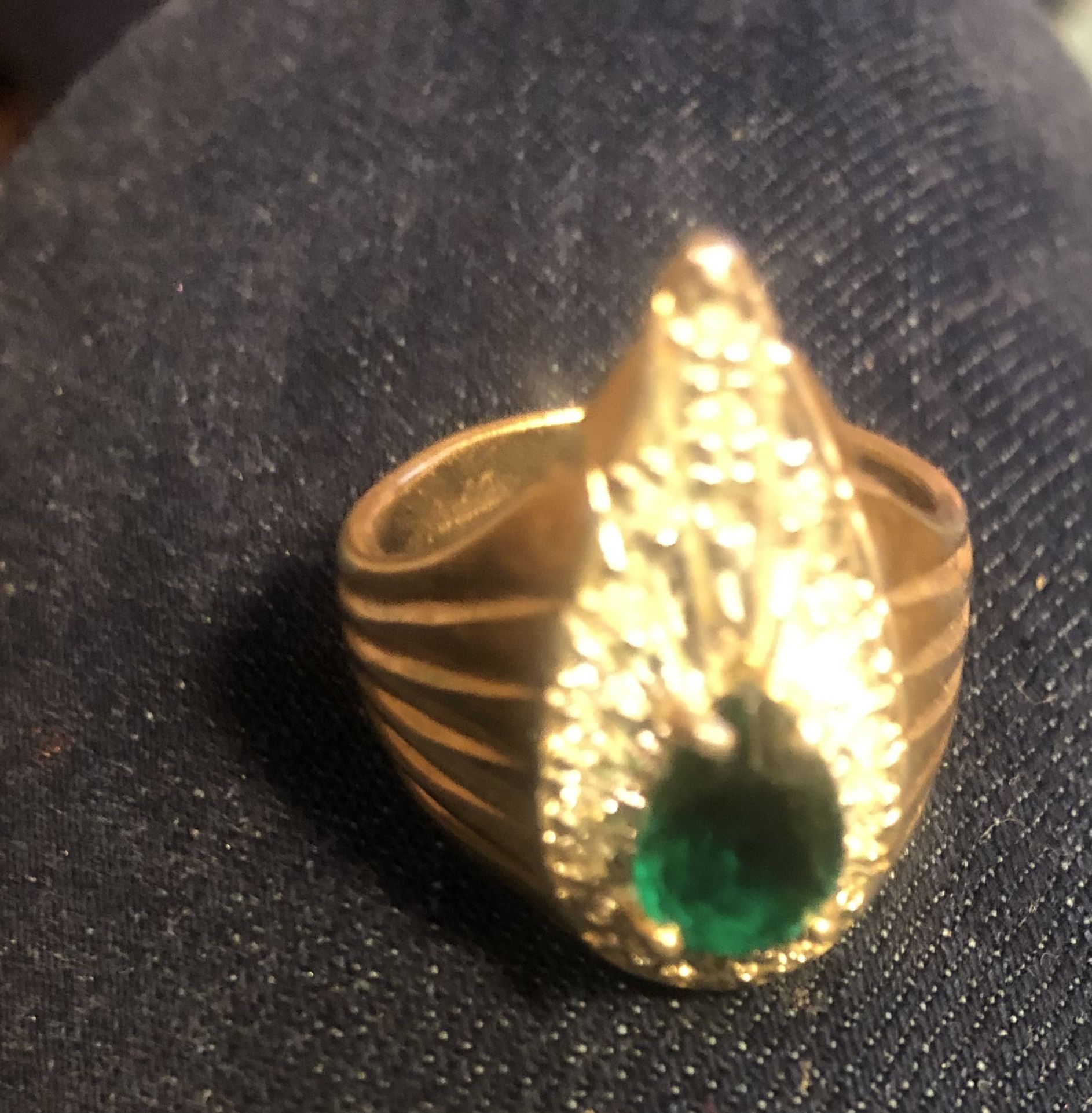 Vintage Park Lame Pear Cut Rhinestones Emerald Green Size 7 Or 8