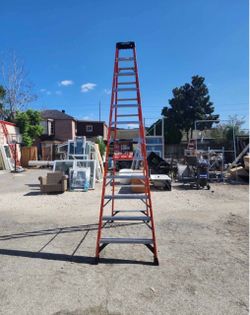 12 ft ladder