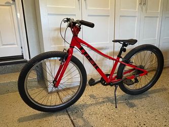 Trek Precaliber 24” Kids Bike – Red