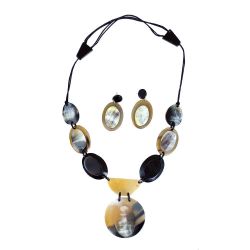 Horn Pendant Necklace & Earrings Set