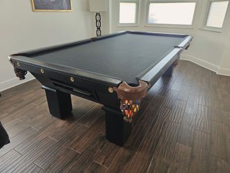 Pool table