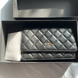 Black Chanel Women’s Minibag 