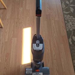 Shark Hydrovac Vacuum/Mop Corded 