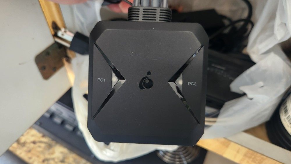 2 Port Display KVM Switch